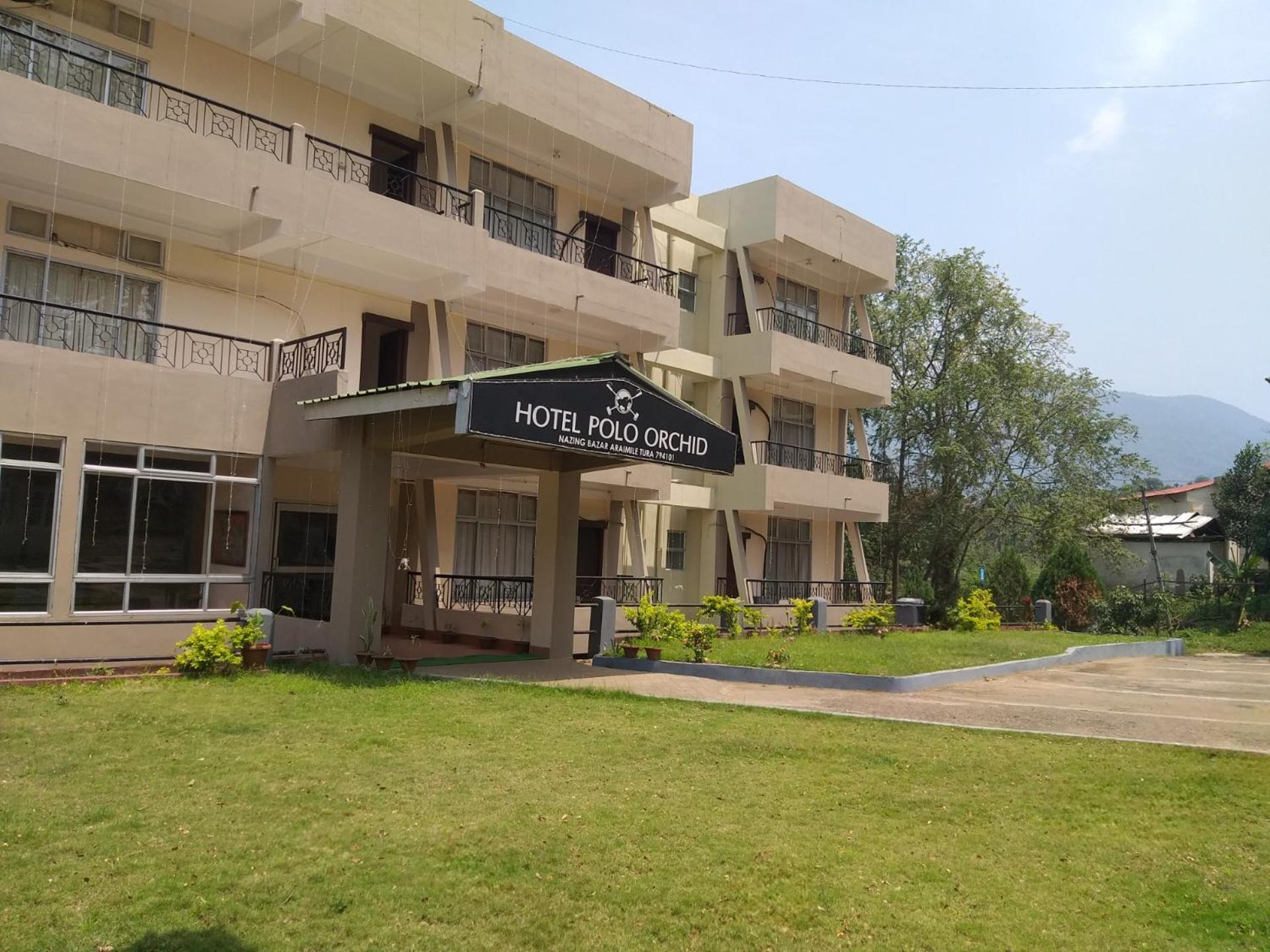 Polo Tura Hotel Zewnętrze zdjęcie