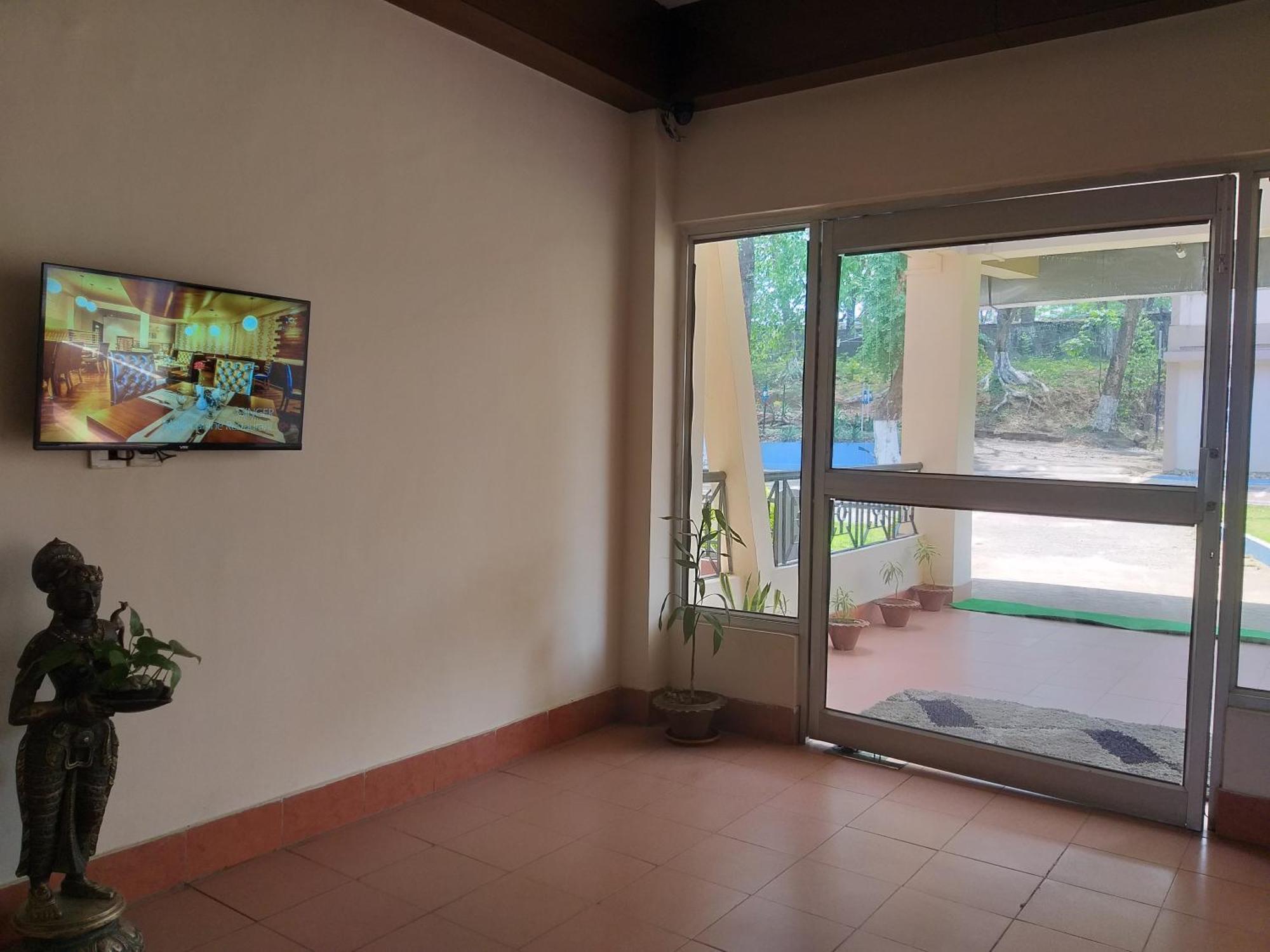 Polo Tura Hotel Zewnętrze zdjęcie