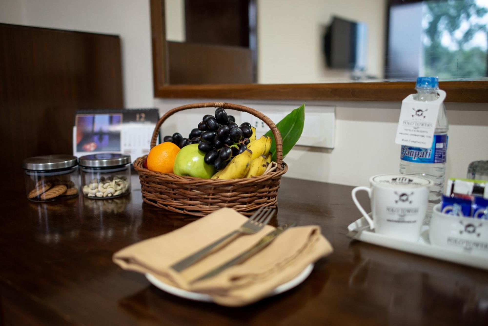 Polo Tura Hotel Zewnętrze zdjęcie