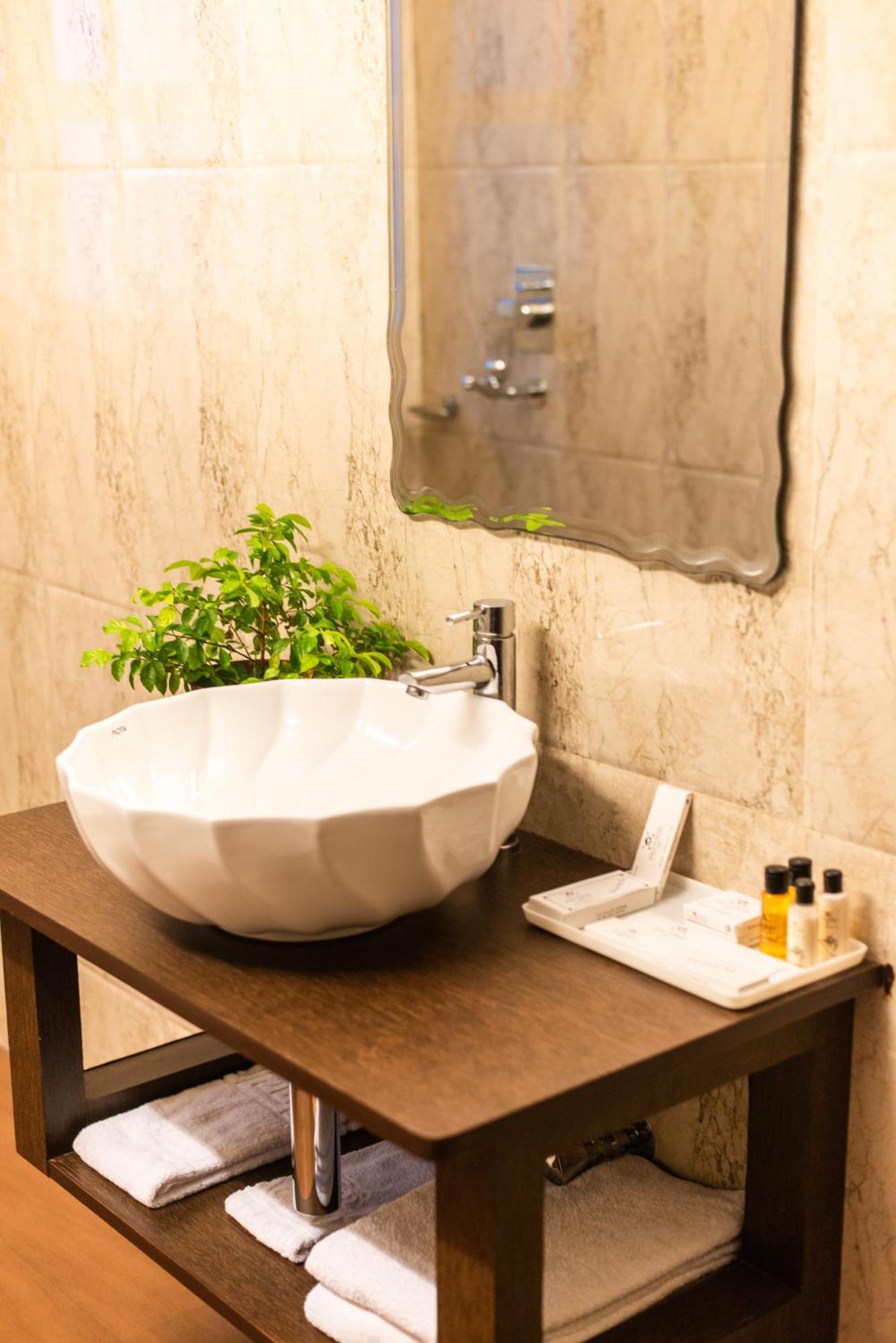 Polo Tura Hotel Zewnętrze zdjęcie
