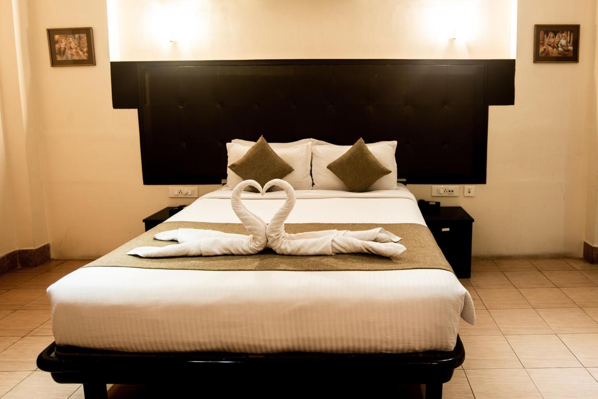 Polo Tura Hotel Zewnętrze zdjęcie