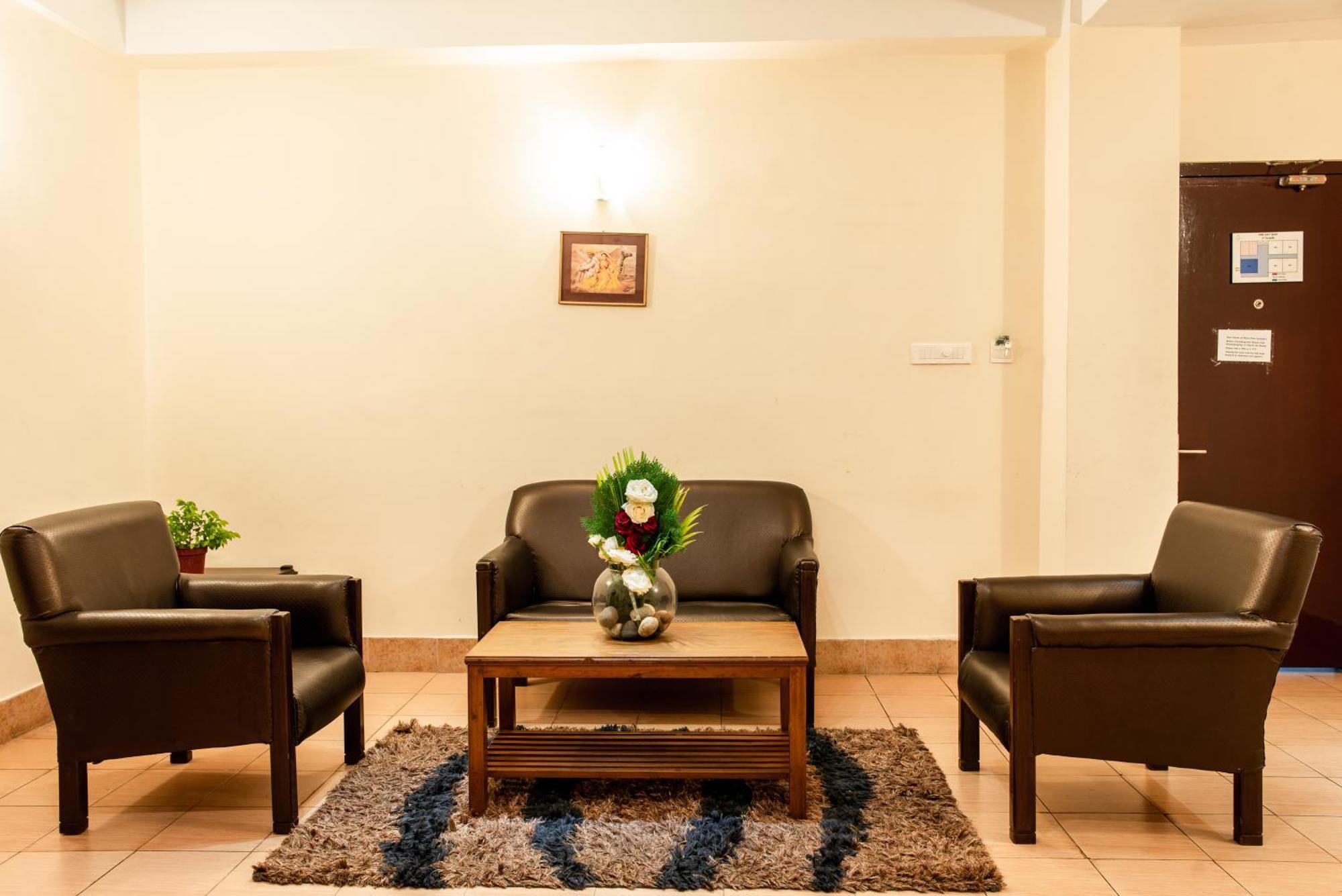 Polo Tura Hotel Zewnętrze zdjęcie