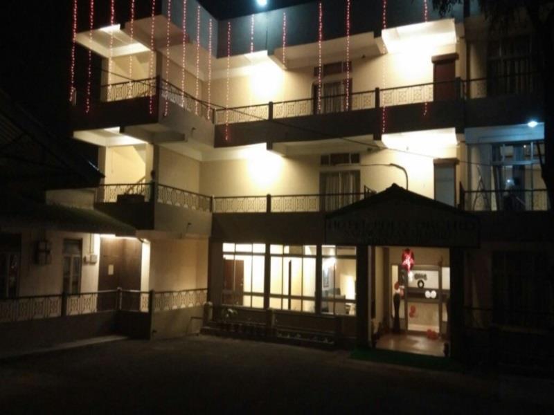 Polo Tura Hotel Zewnętrze zdjęcie
